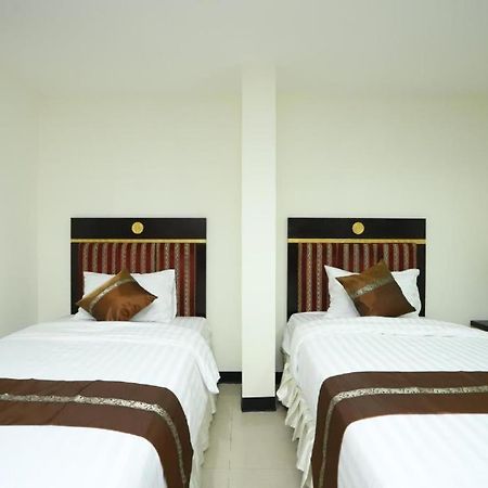 Lucky Palace Hotel Bangkok Zewnętrze zdjęcie